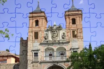 פאזל של TOLEDO