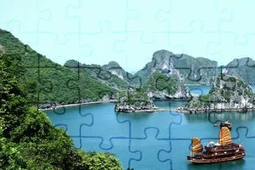 BAHÃA HALONG, VIETNAM