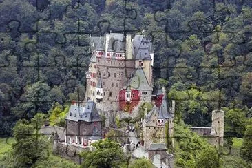 CASTILLO