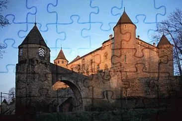 CASTILLO