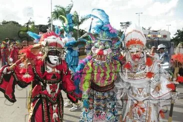 leones en punta cana