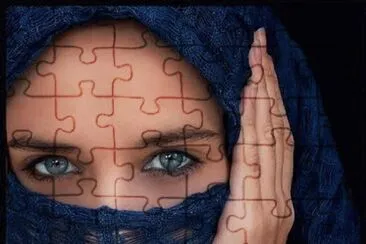 mujer cara tapada