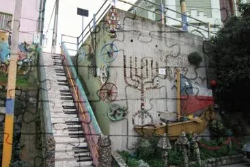 E jigsaw puzzle