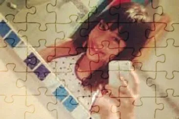 Fernanda:Tira foto no espelho paras postar no face