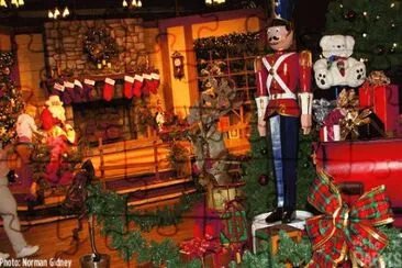Santa 's Cabin-Knotts Berry Farm