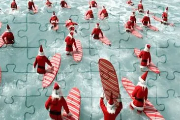 פאזל של Surfing Santas Paddle Out