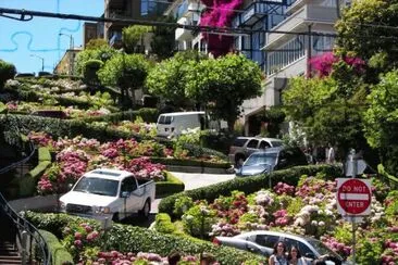 Lombard Street  San Francisco  USA
