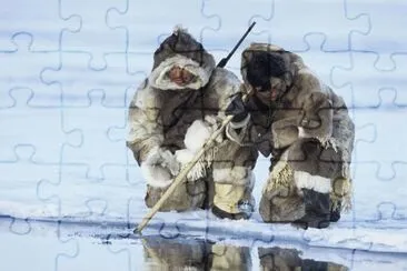 פאזל של Inuits Fishing for Food