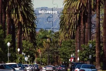 פאזל של Palm Tree Lined Street-Hollywood