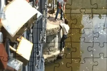 פאזל של locked fence