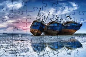 Three aground Ships jigsaw puzzle
