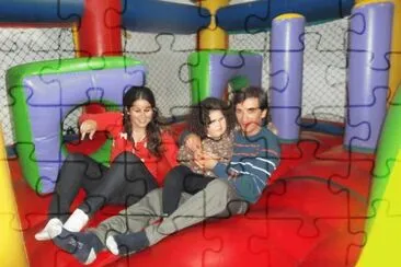 En el hinchable con los papas jigsaw puzzle
