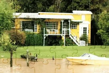 Paseando por el rÃ­o Tigre - Buenos Aires jigsaw puzzle