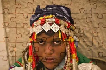 Lybian woman in traditional clothes