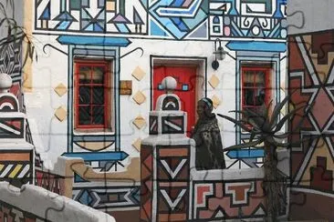 Ndebele House painting    Zimbabwe