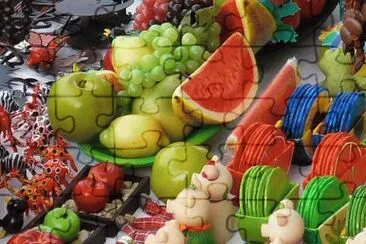 Fruits and Mexican hand craft
