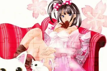 Chica animÃ© en el sofÃ¡ con gatos