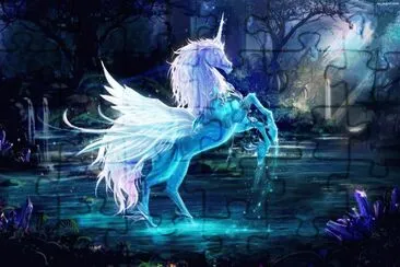 Unicornio en una laguna del bosque