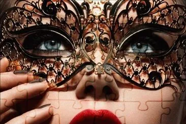 fille au masque