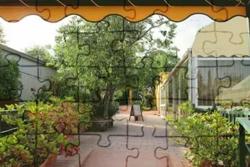 Patio en las gargantas de AlcÃ¡ntara