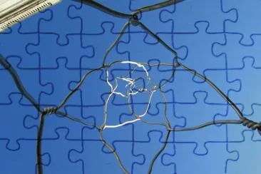 Rara escultura moderna en Barcelona
