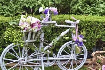 adorno bicicleta con flores