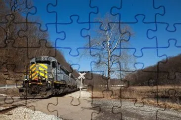 AVR 3003 SD40-2 leading 60-car empty unit sand train jigsaw puzzle