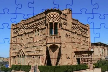 En Colonia GÃ¼ell. Barcelona. Catalunya jigsaw puzzle