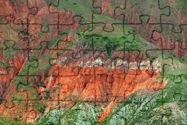 Cerca de VolcÃ¡n. Jujuy. Argentina jigsaw puzzle