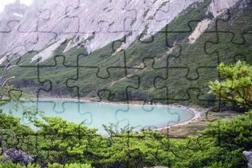 Laguna Esmeralda. Tierra del Fuego. Argentina jigsaw puzzle