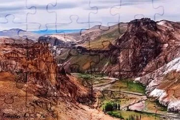 פאזל של CaÃ±adÃ³n del RÃ­o Pinturas. Patagonia Argentina