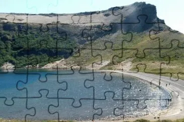 VolcÃ¡n Batea Mahuida. NeuquÃ©n. Argentina jigsaw puzzle