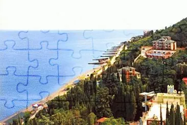 alushta jigsaw puzzle