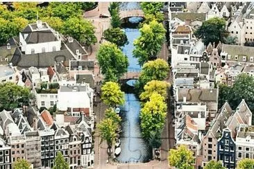 canal en Amsterdam jigsaw puzzle