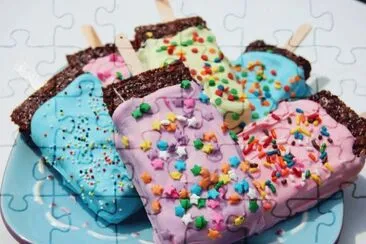 multicolor jigsaw puzzle