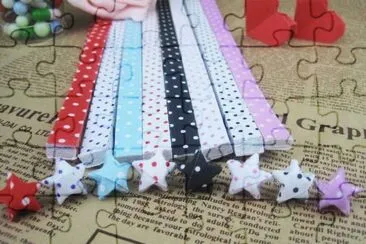 multicolor jigsaw puzzle