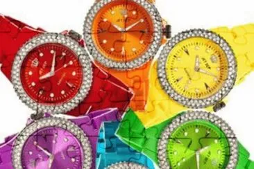 multicolor jigsaw puzzle
