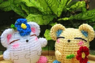 multicolor jigsaw puzzle