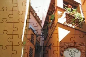 CallejÃ³n del Beso Guanajuato, MÃ©xico jigsaw puzzle