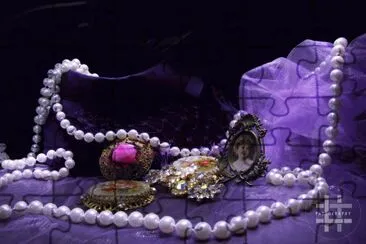 פאזל של Antique Jewlery Display