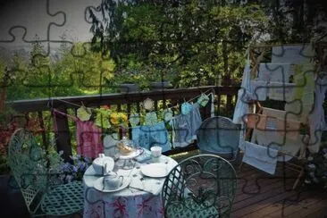 Wash Day for the Vintage Linen jigsaw puzzle