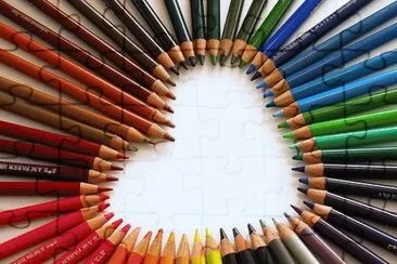 פאזל של CorazÃ³n de lapices de colores