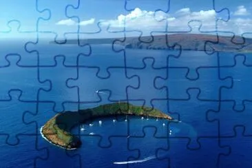 THE MOLOKINI CRATER IN HAWAII