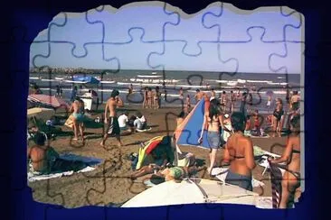 CUANDO CALIENTA EL SOL, AQUI EN LA PLAYA
