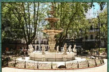 FUENTE DE LA PLAZA MATRIZ - MONTEVIDEO (URUGUAY) jigsaw puzzle