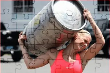 MUJER FORZUDA jigsaw puzzle