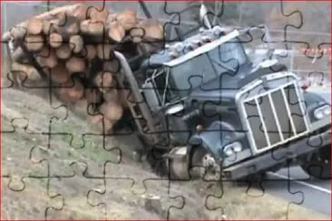 TRAILER CON TRONCOS jigsaw puzzle