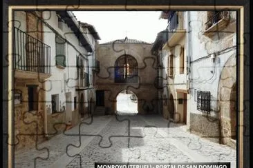 MONROYO (TERUEL) - PORTAL DE SAN DOMINGO jigsaw puzzle