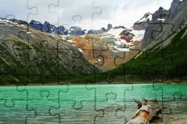 Laguna Esmeralda. Tierra del Fuego. Argentina jigsaw puzzle