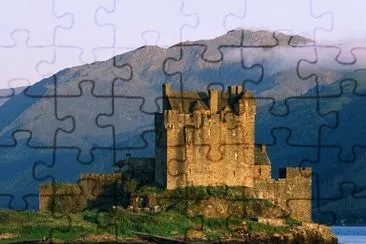 CASTILLO